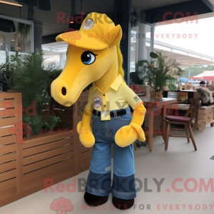 Mascotte de jument jaune...