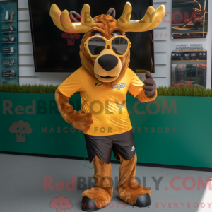 Gold Irish Elk maskot...