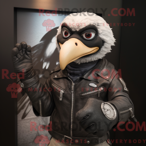 Postava maskota Silver Crow...