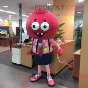 Pink Meatballs maskot...