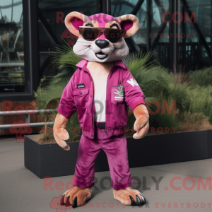 Postava maskota Magenta...