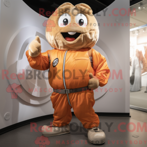 Tan Pumpkin maskot...