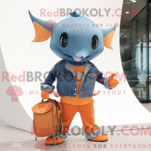 Orange Manta Ray maskot...