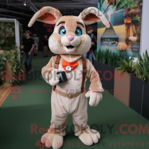Postava maskota Tan Rabbit...
