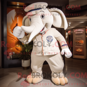 Beige elefant maskot...