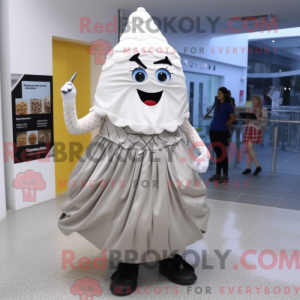 Postava maskota stříbrného...
