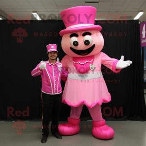 Pink Ring Master maskot...