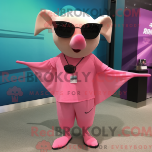 Pink Stingray maskot...