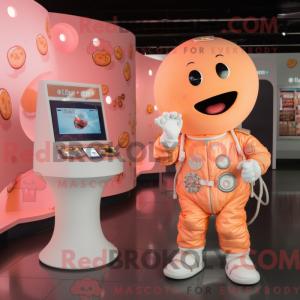 Peach Astronaut maskot...