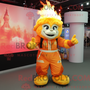 Orange Fire Eater maskot...