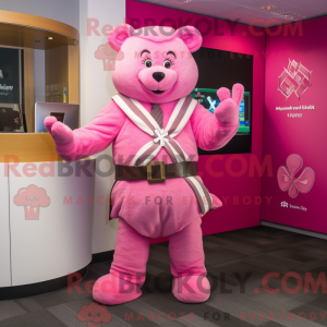 Pink Celtic Cross maskot...