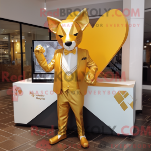 Gold Arrow Of Love maskot...