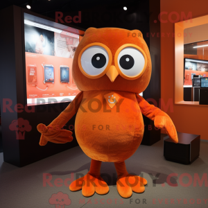 Orange Owl maskot...