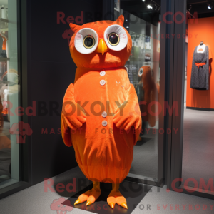 Orange Owl maskot...