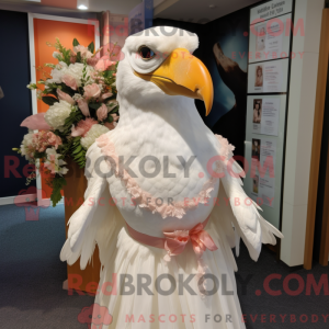 Peach Haast S Eagle maskot...