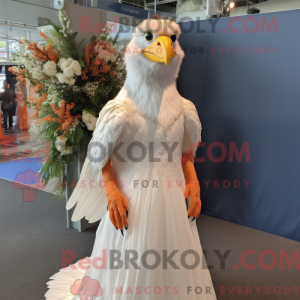 Peach Haast S Eagle maskot...