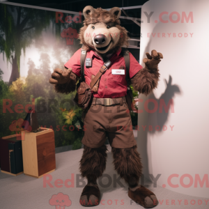 Maroon Wild Boar maskot...