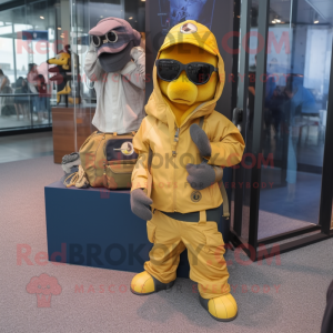 Yellow Navy Seal maskot...