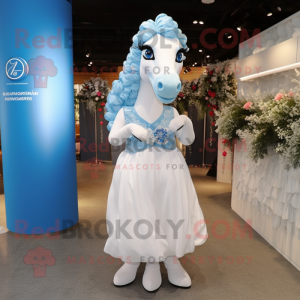 Personaje de traje de...