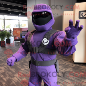 Lavendel Gi Joe maskot...
