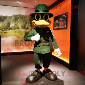 Orange Grøn Beret maskot...
