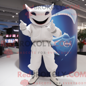 White Manta Ray maskot...