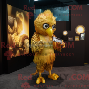 Gold Harpy maskot kostume...