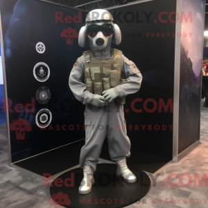 Personaggio mascotte in...