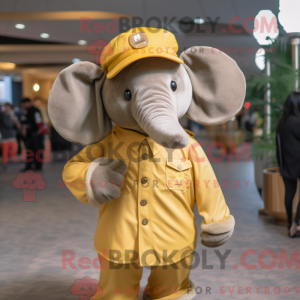 Máscara de elefante dourado...