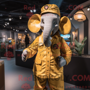 Goldener Elefant als...