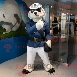Navy Navy Seal maskot...