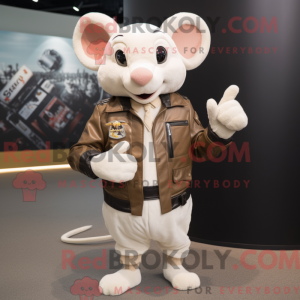 Cream Rat Maskottchen...