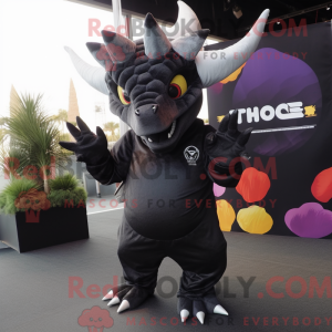 Sort Triceratops maskot...