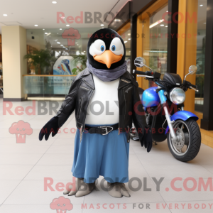Cyaan Penguin...