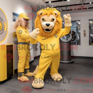 Gul Tamer Lion maskot...