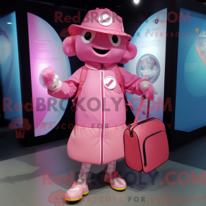 Pink Plate Spinner maskot...