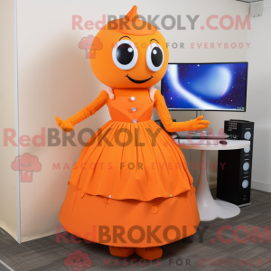 Oranžová postava maskota...