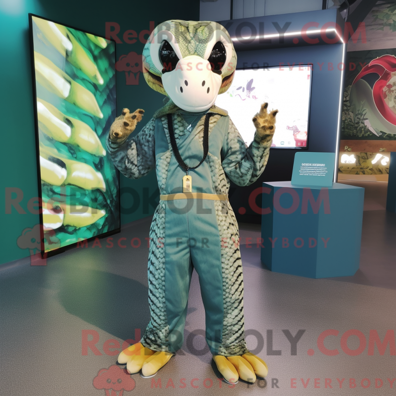 Python maskotdräkt klädd i overall och hårklämmor - Python Mascots - REBROKO_335613 - RedBrokoly.com