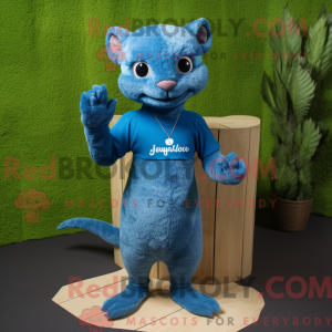 Figura de máscara azul...