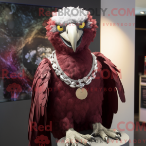 Maroon Vulture maskot...