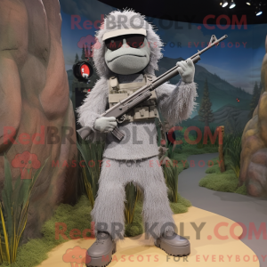 Grande figura de máscara de...