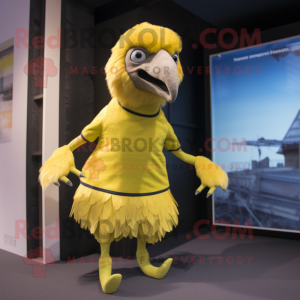 Lemon Yellow Vulture maskot...