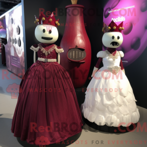 Maroon Granat maskot...