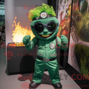 Green Fire Eater maskot...