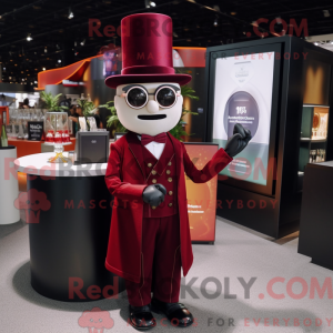 Maroon Ring Master maskot...