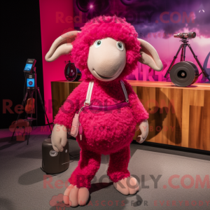 Magenta Merino Får maskot...