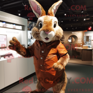 Rust Rabbit maskot drakt...