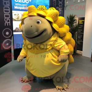 Personaggio mascotte giallo...