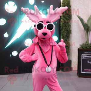 Pink Reindeer mascotte...