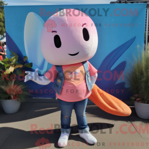 Peach Narwhal maskot...